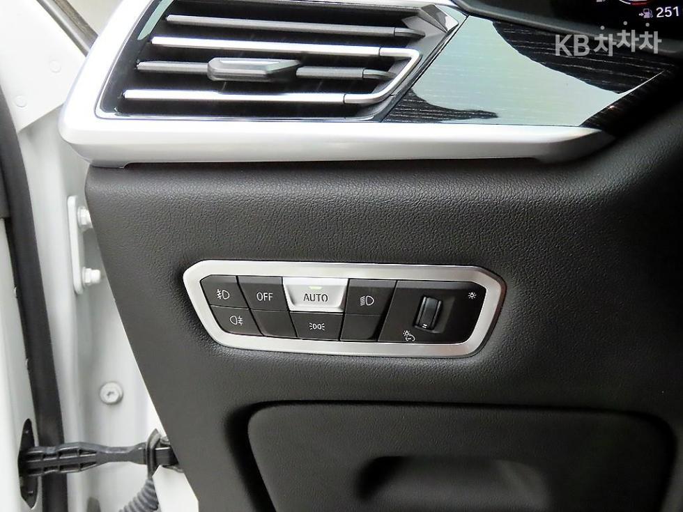 BMW X7 — miniaturë 11