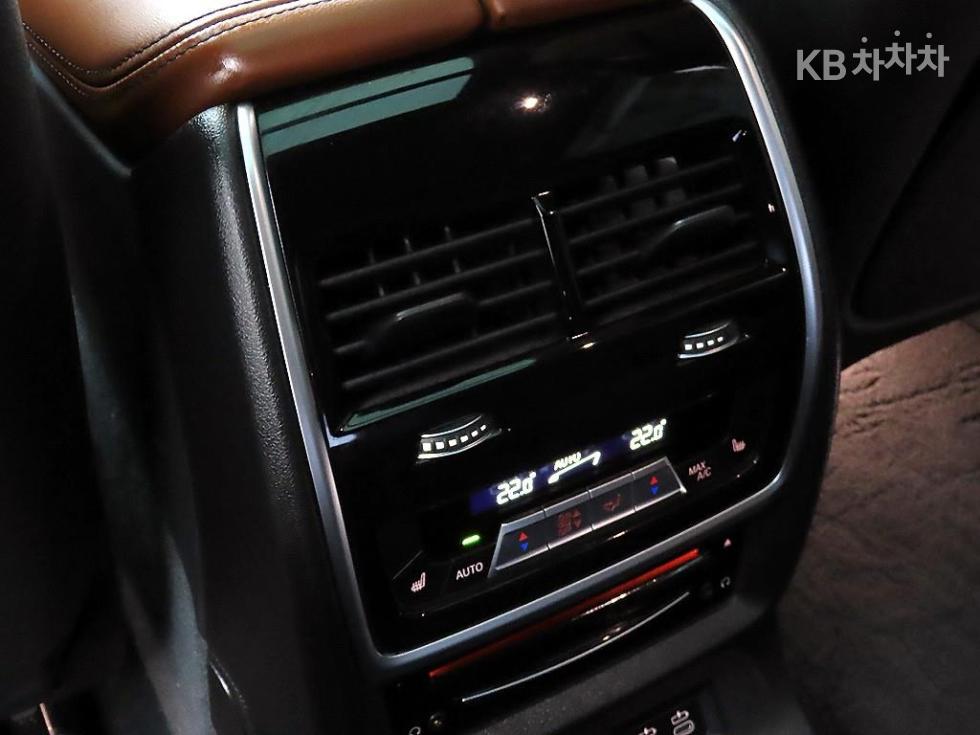 BMW X7 — miniaturë 14