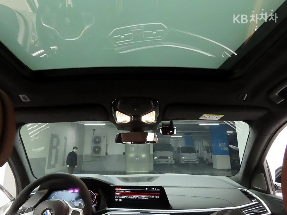 BMW X7 — miniaturë 16