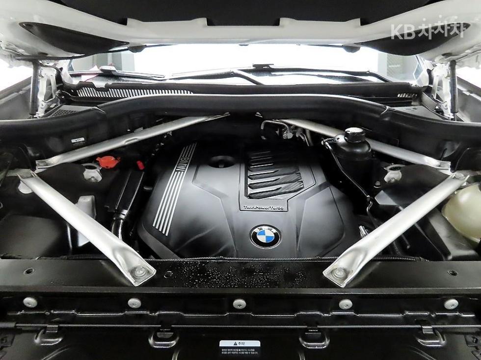 BMW X7 — miniaturë 20