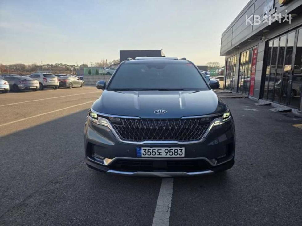 2021 - kia carnival