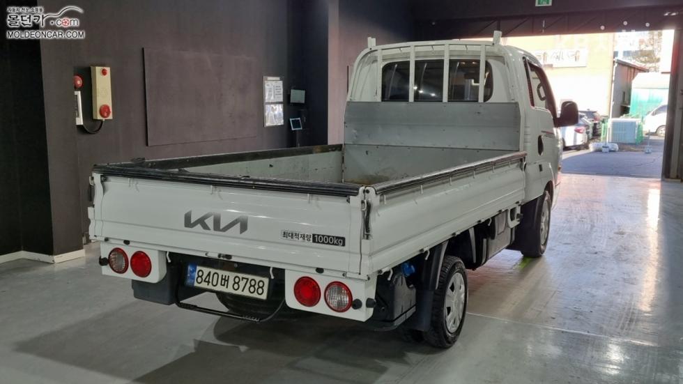 2023 - kia bongo iii