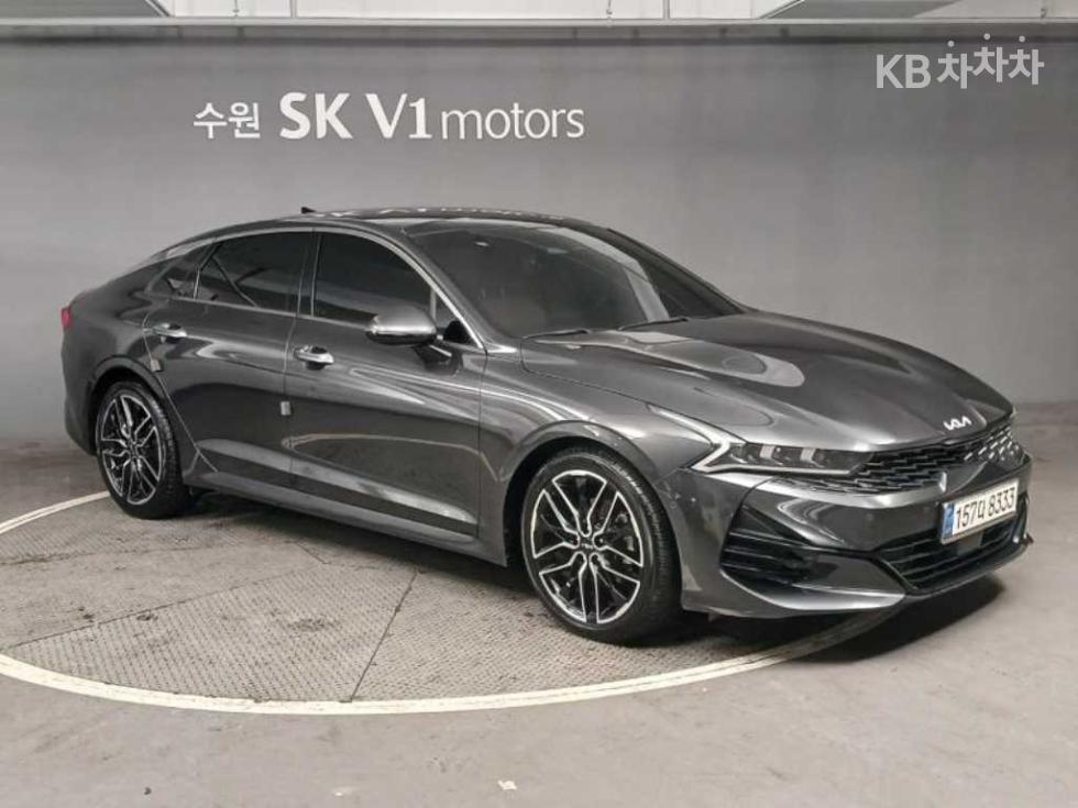 2022 - kia k5