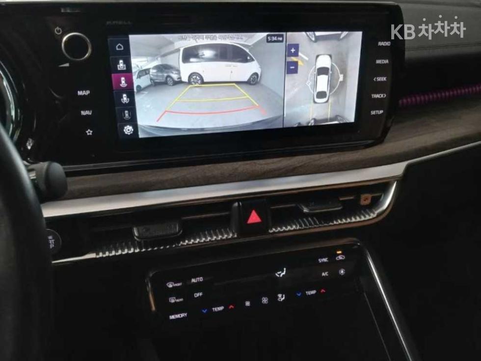 2022 - kia k5