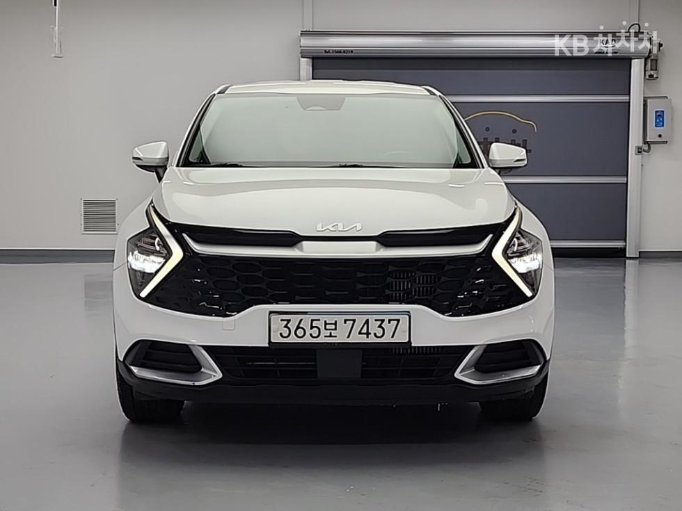 2022 - kia sportage