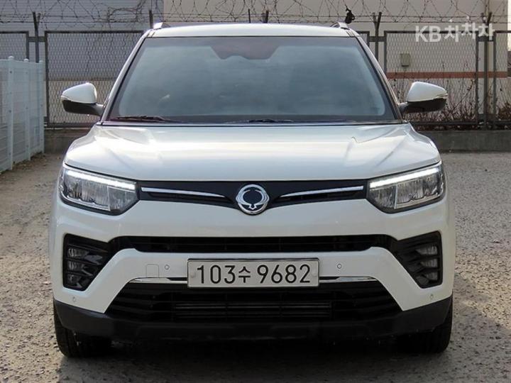 KG Mobility (Ssangyong) Tivoli Gasoline V3 2WD Base Type 2