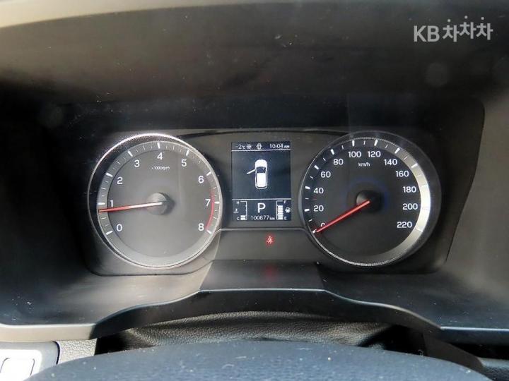 KG Mobility (Ssangyong) Tivoli Gasoline V3 2WD Base Type 10