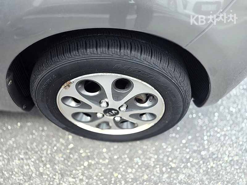 2012 - kia ray