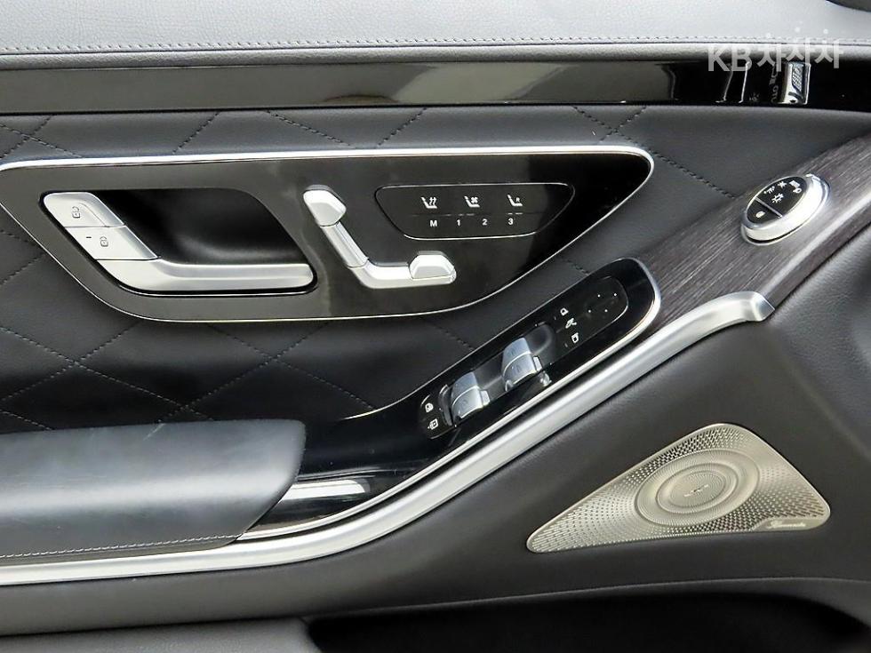 Mercedes-Benz S-klasse — miniaturë 10
