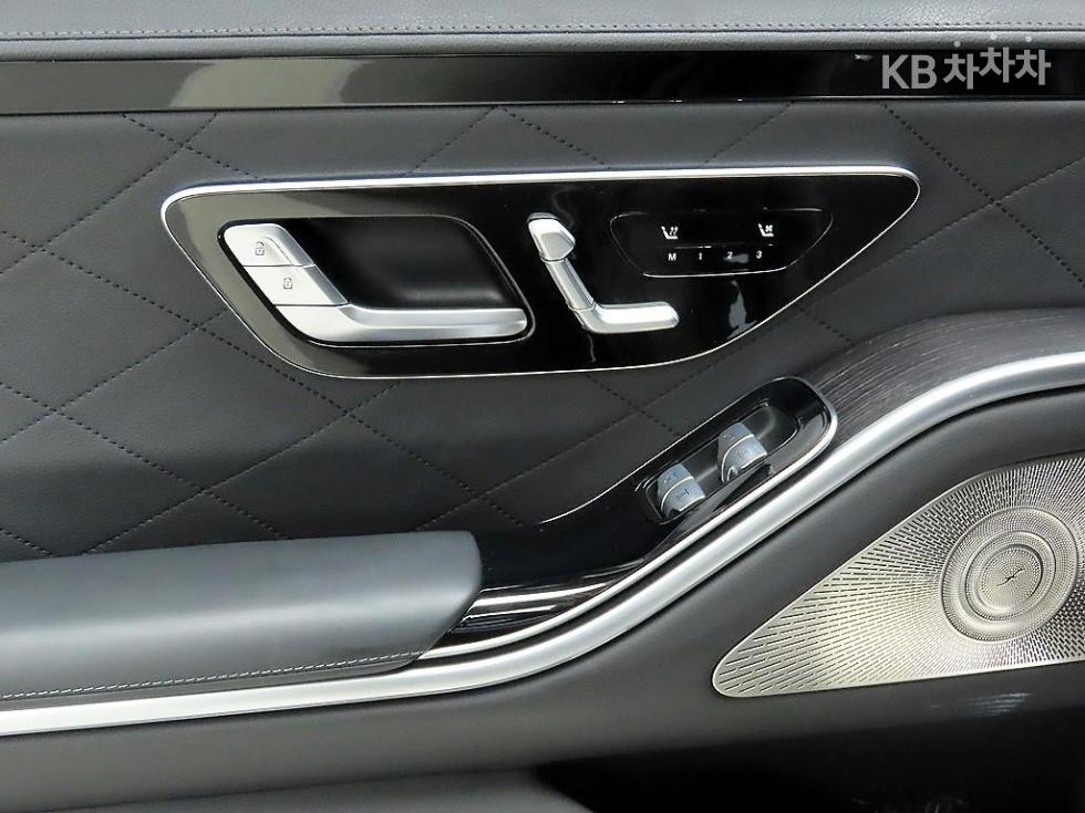 Mercedes-Benz S-klasse — miniaturë 14