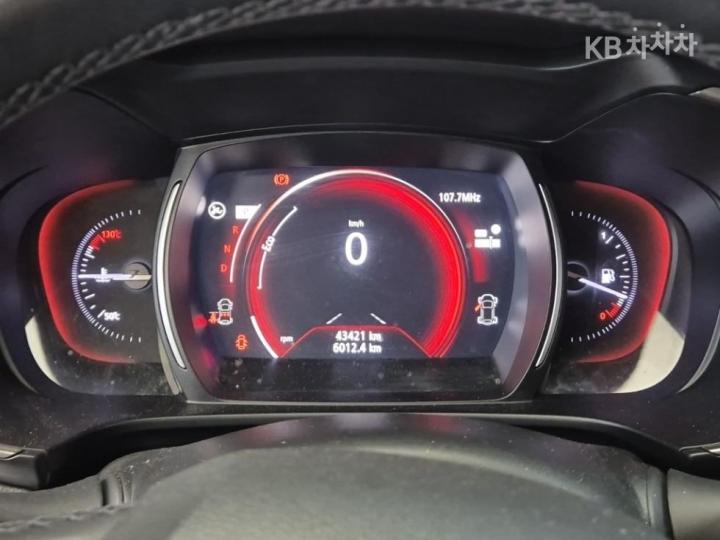 Renault QM6 New 2.0 LPe 2WD PREMIERE 7