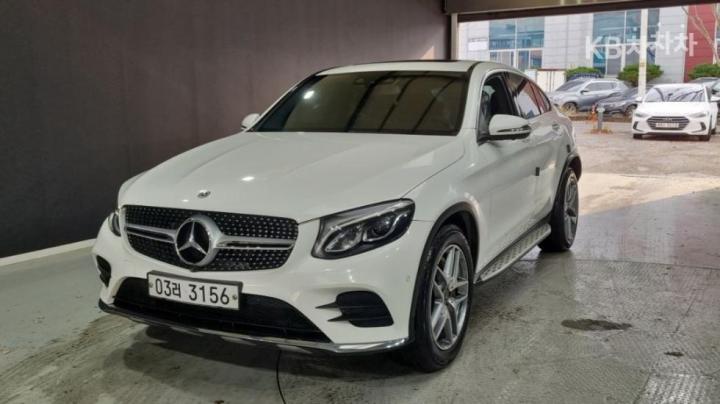 Mercedes-Benz GLC-Class X253 220d 4Matic COUPE Premium 3