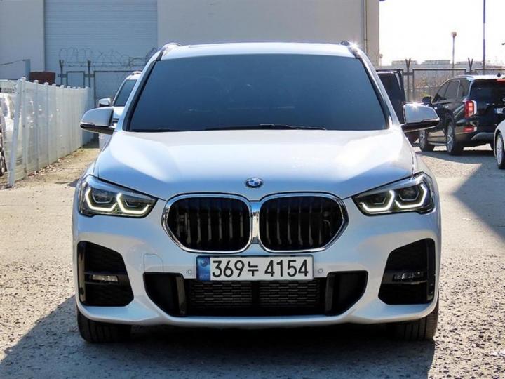 BMW X1 F48 xDrive 20i M Sport Package 2