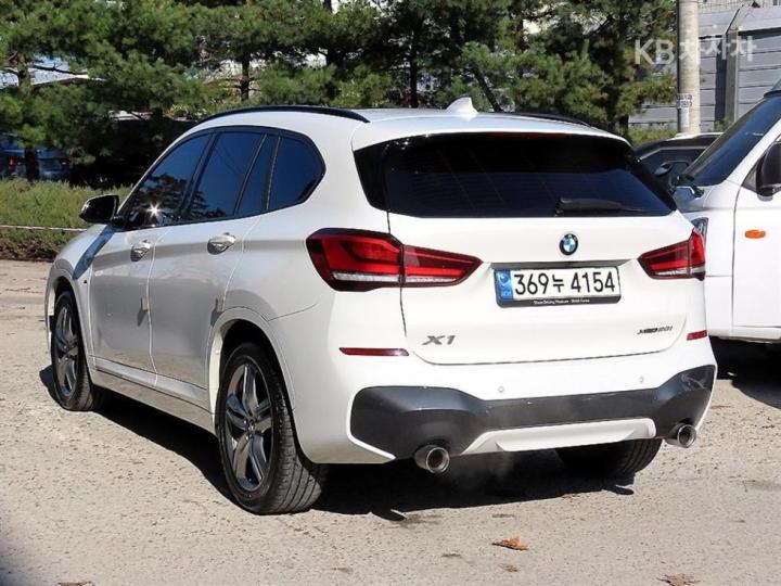 BMW X1 F48 xDrive 20i M Sport Package 4