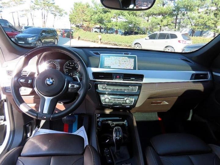 BMW X1 F48 xDrive 20i M Sport Package 8