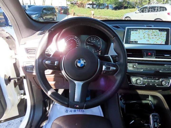 BMW X1 F48 xDrive 20i M Sport Package 9