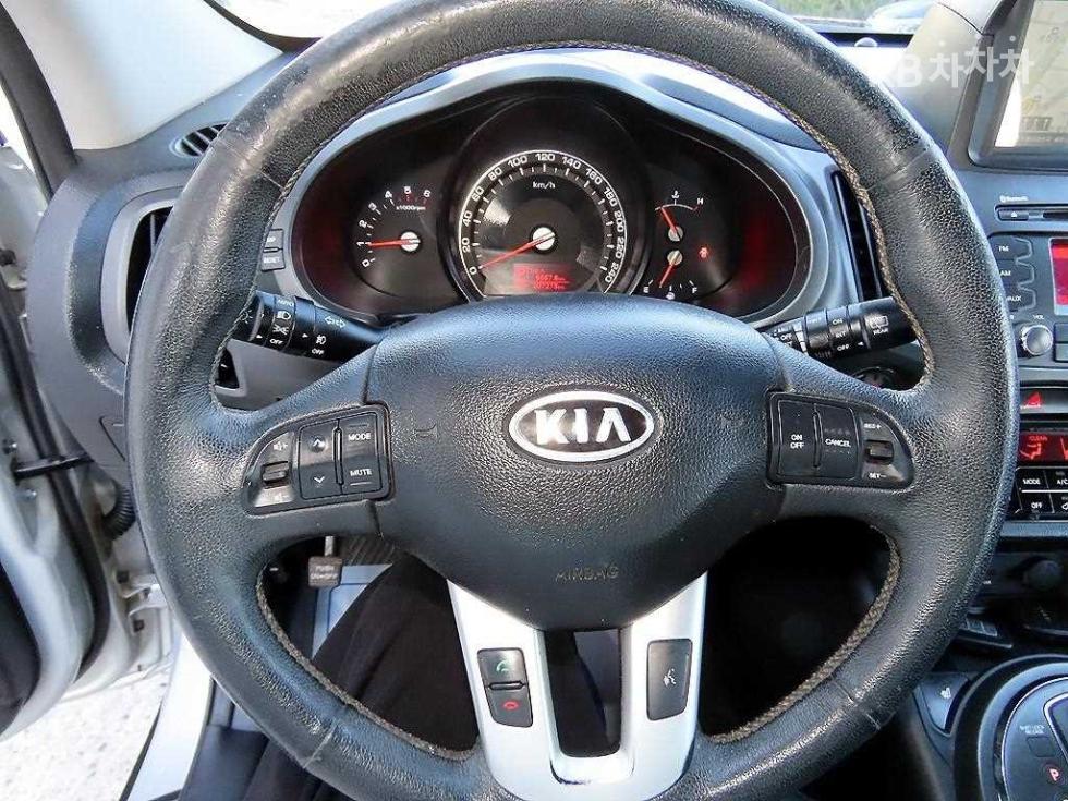 2012 - kia sportage