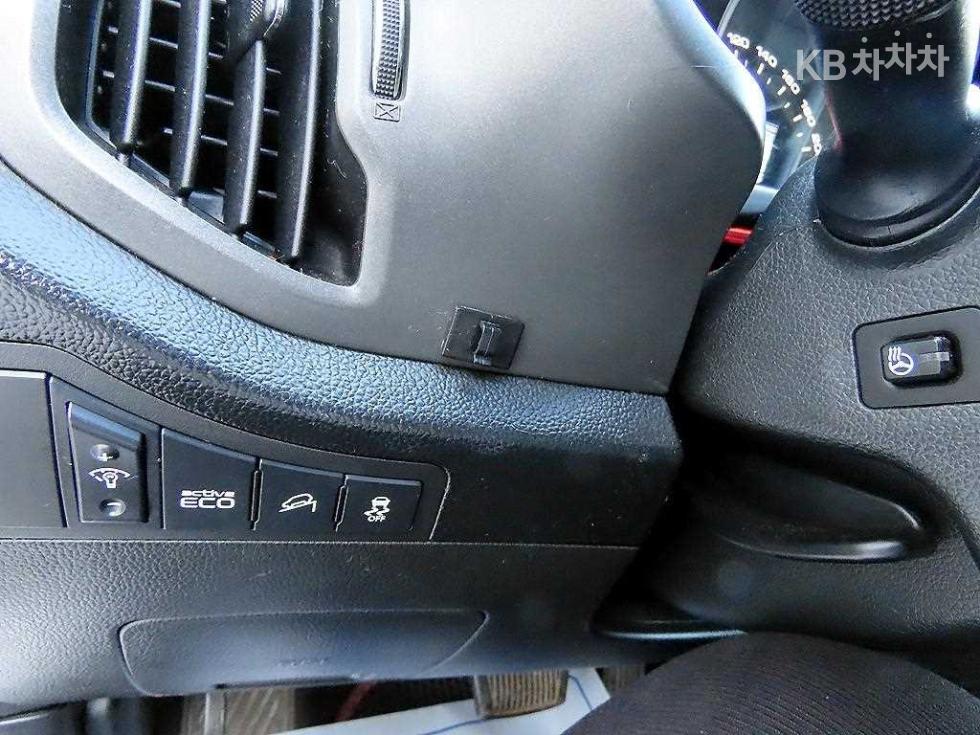 2012 - kia sportage