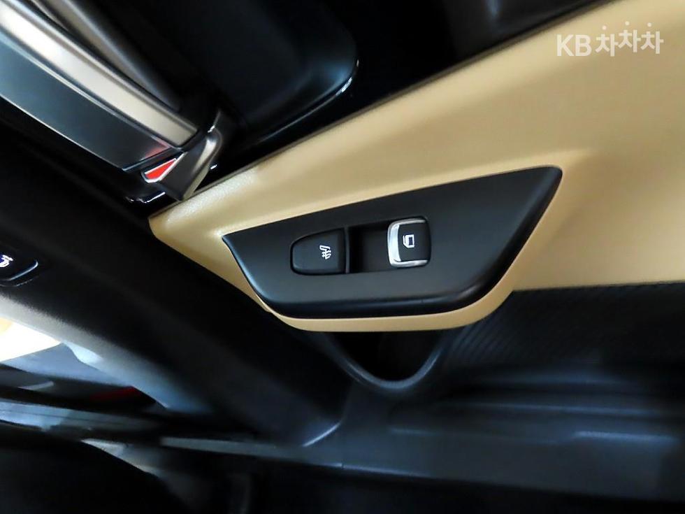 2023 - kia carnival