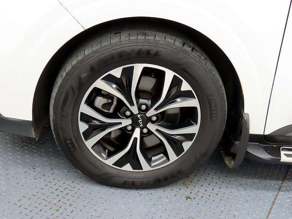 2023 - kia carnival