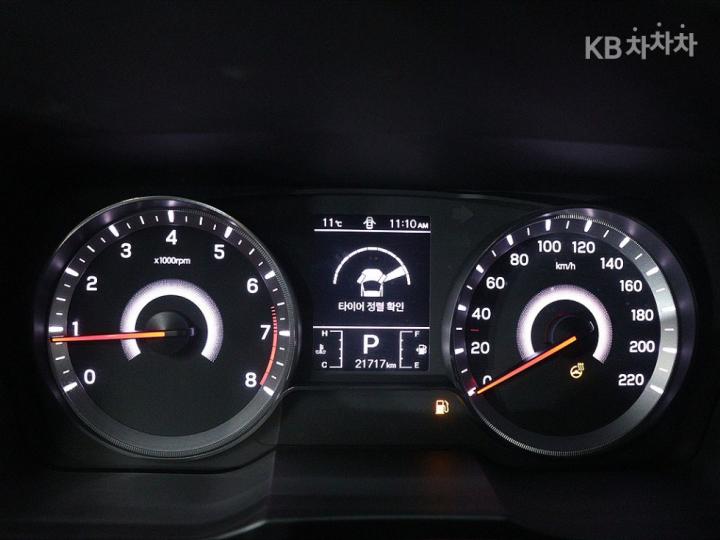 KG Mobility (Ssangyong) Tivoli Gasoline V3 2WD Base Type 7