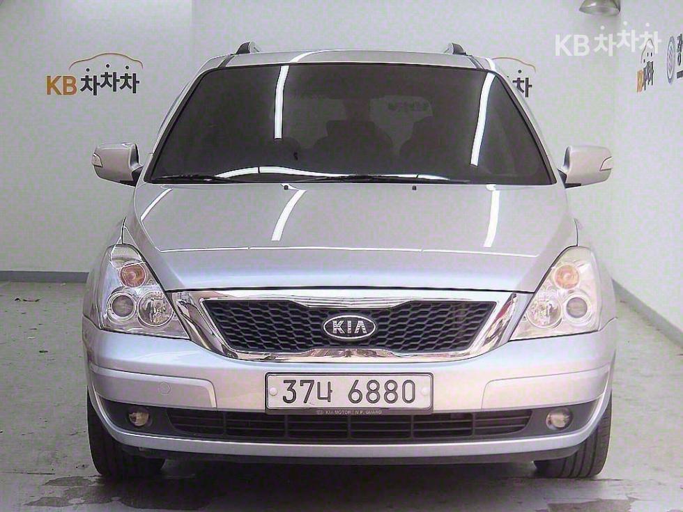 2012 kia carnival