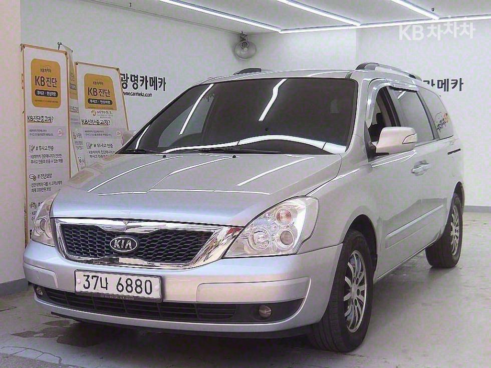 2012 - kia carnival