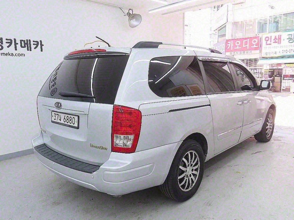 2012 - kia carnival