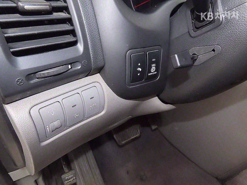 2012 - kia carnival