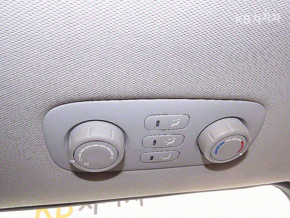 2012 - kia carnival