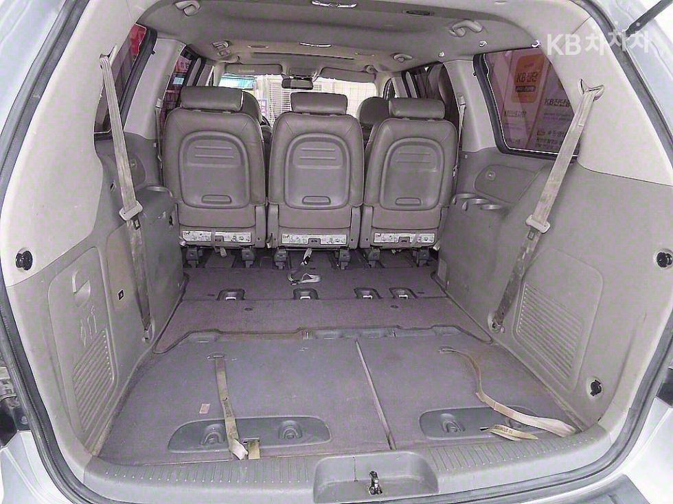 2012 - kia carnival