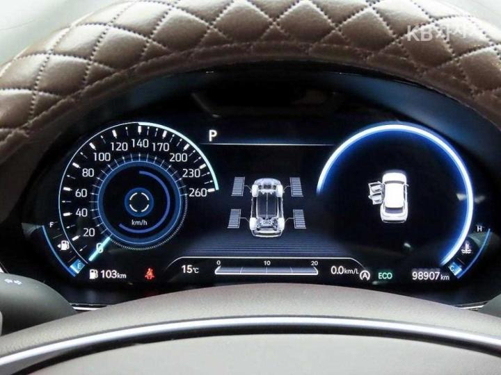 Genesis GV70 Gasoline 2.5T AWD — фото 5