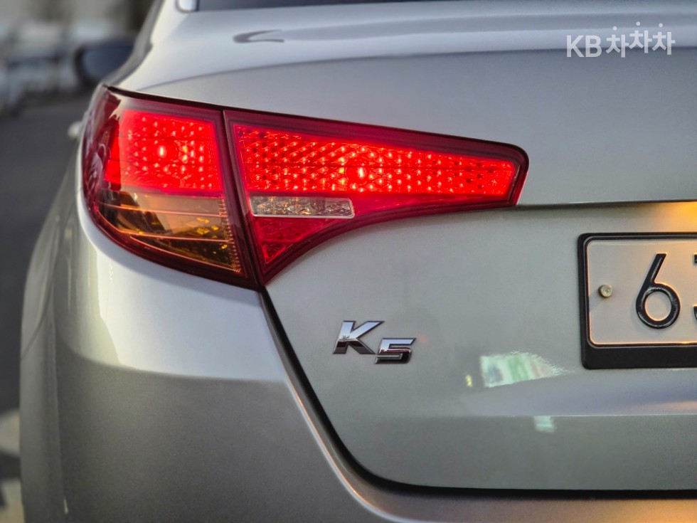 2011 - kia k5