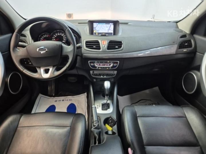 Renault SM3 New LE Base Type 8