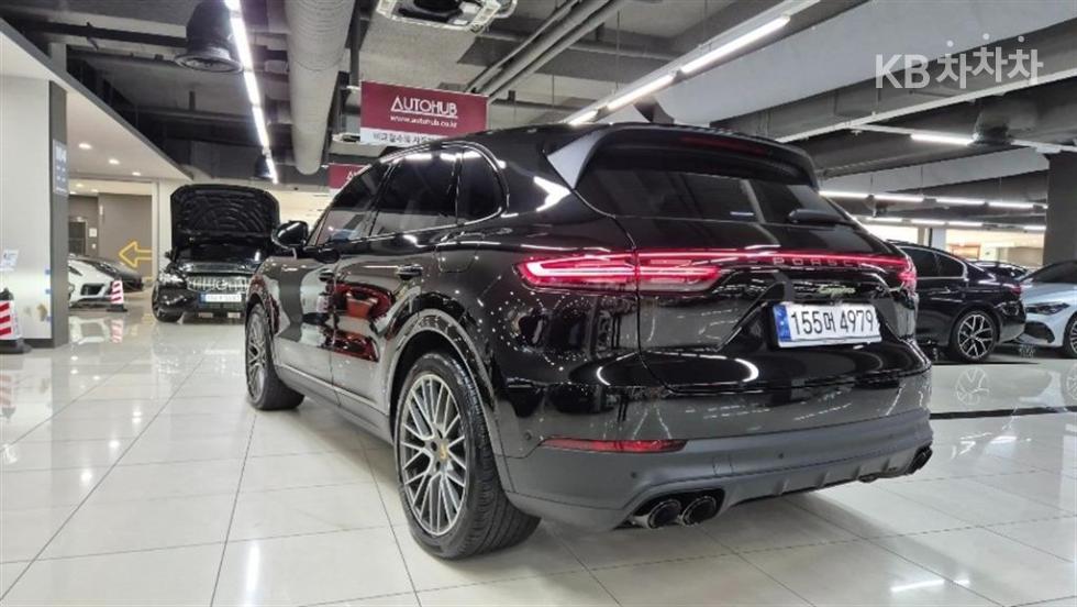Porsche Cayenne — miniaturë 5