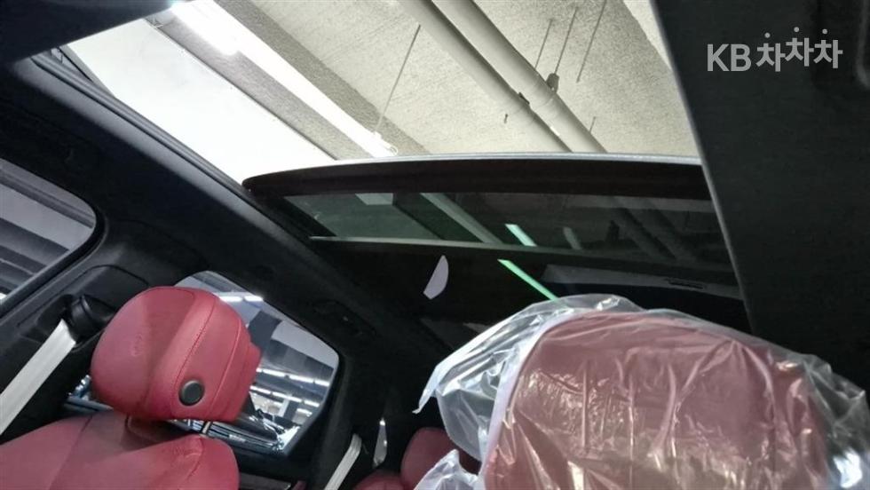 Porsche Cayenne — miniaturë 19