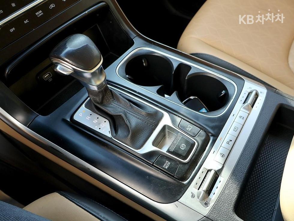 2021 - kia carnival