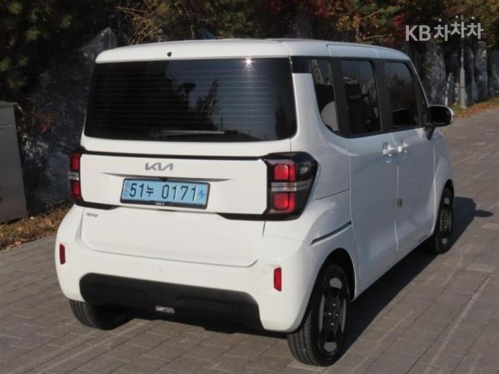 Kia Ray EV Air - фото 3