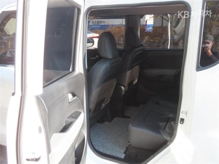 Kia Ray EV Air - фото 14