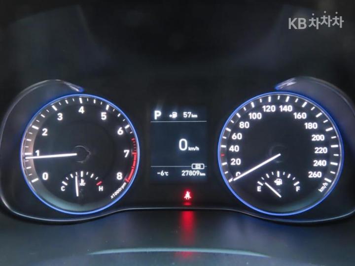 Hyundai Kona 1.6 Turbo Modern Tech 10