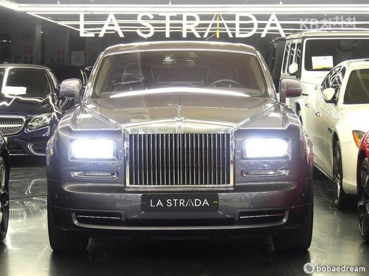 Rolls Royce Phantom 6.7 V12 2