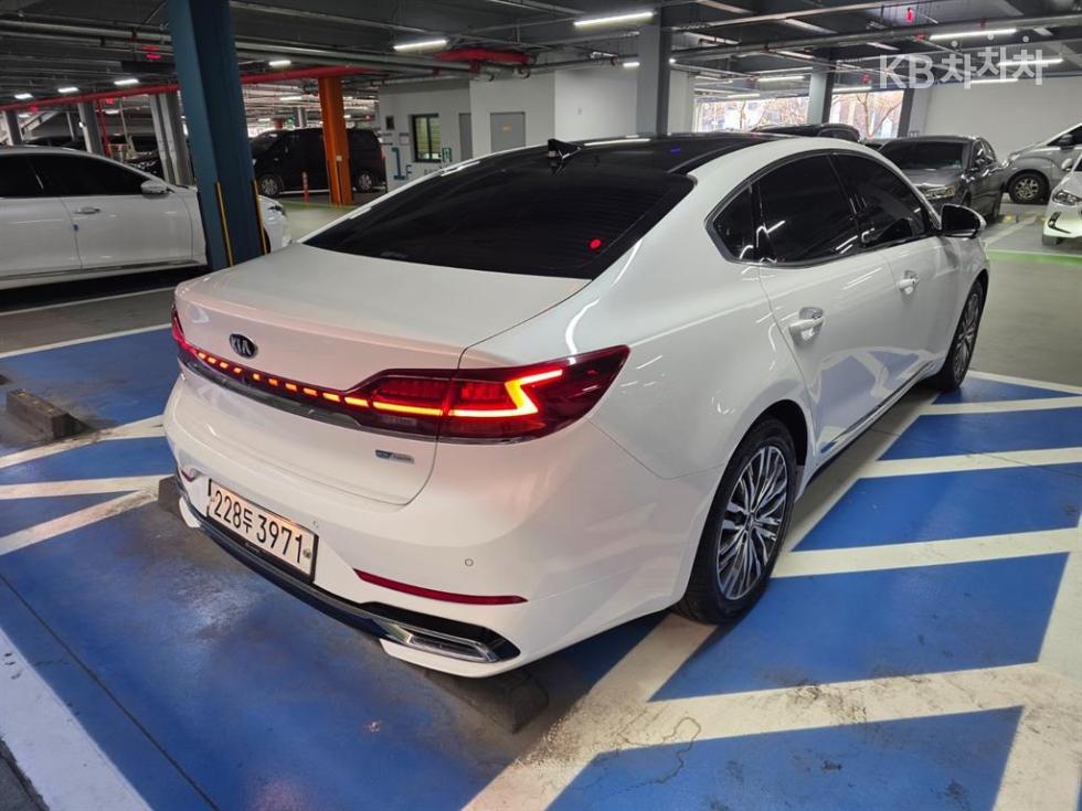 2020 - kia k7