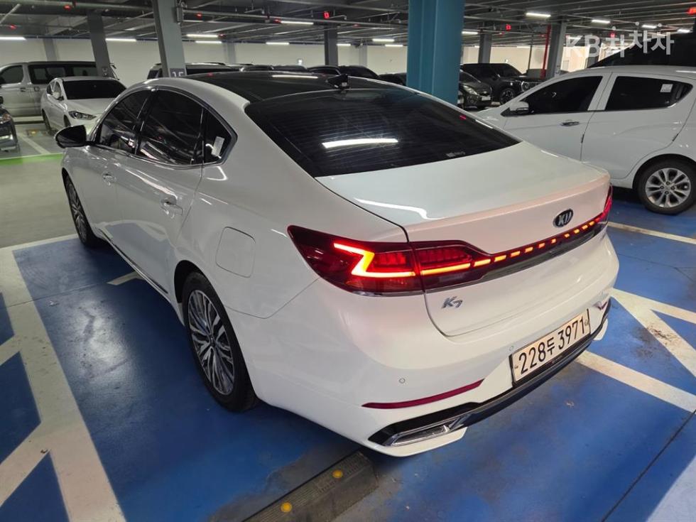 2020 - kia k7