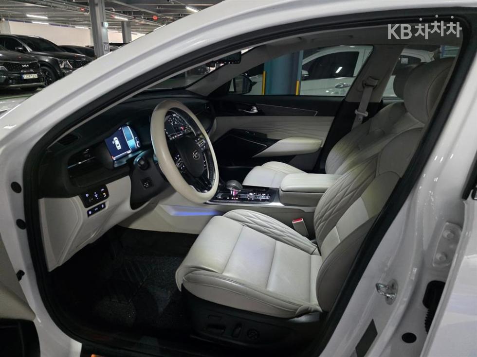 2020 - kia k7