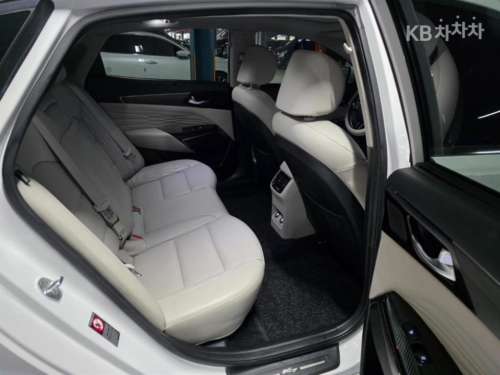2020 - kia k7
