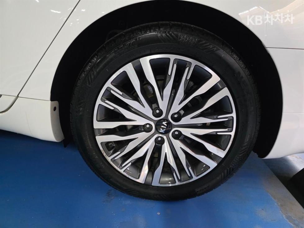 2020 - kia k7