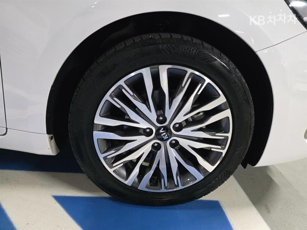 2020 - kia k7