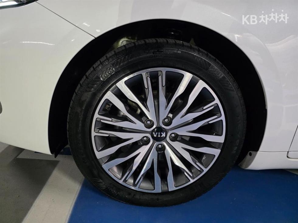 2020 - kia k7