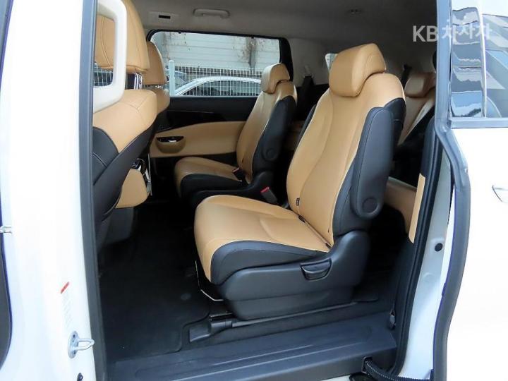 Kia Carnival D2.2 Noblesse 7