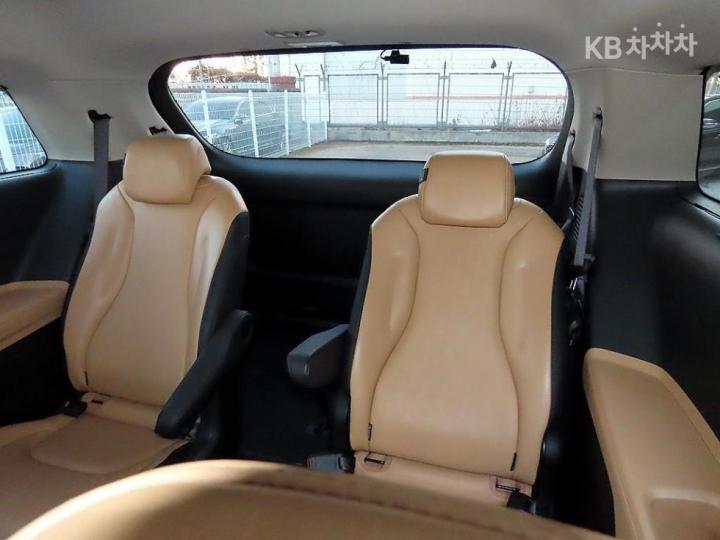 Kia Carnival D2.2 Noblesse 8